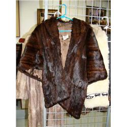 Beautiful mink stole with silk lining  (28)