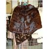 Image 2 : Beautiful mink stole with silk lining  (28)