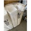 Image 3 : 2 BUNDLES OF 200 EACH STYROFOAM TO GO CONTAINERS, 400 TOTAL