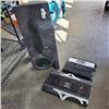 Image 1 : 2 AMPS AND SPEAKER