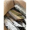 Image 7 : JOIST HANGERS , STRIP NAILS AND H CLIPS