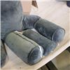 Image 3 : AS NEW PRIME CABLES COZY MEMORY FOAM CUSHION
