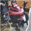 Image 3 : RED 5 GALLON SHOP VAC W/ HOSE