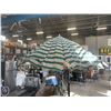 Image 2 : 42" GLASSTOP PATIO TABLE WITH UMBRELLA