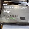 Image 2 : 252  SQ FOOT OF DURA CONTRACT VINYL FLOORING, CHARCOAL