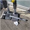 Image 2 : 2 LG CORD ZERO VACUUM STANDS AND HEAD WITH TUBE