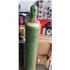 Image 2 : OXYGEN TANK AND (2) ACETYLENE TANKS