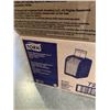Image 5 : TORK XPRESSNAP DISPENSER AND NAPKINS