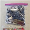 Image 4 : 3 BAGS OF ASSORTED JEWELLERY AND WATCHES