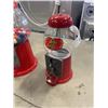 Image 3 : 2 VINTAGE GUMBALL MACHINES