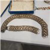 Image 2 : ASSORTED COSTUME AND ESTATE JEWELLERY