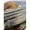 Image 3 : BOX OF PLACE MATS