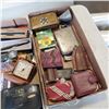 Image 2 : 2 TRAYS OF COLLECTIBLES