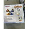 Image 4 : 4 PREXTEX CARTOON POLICE AND RACE CAR SETS