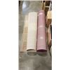 Image 1 : 2 4FT X 7FT AREA CARPETS