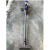 Image 1 : DYSON V7 MOTORHEAD ORIGIN CORDLESS STICK VACUUM W/ CHARGER - TESTED WORKING, RETAIL $449