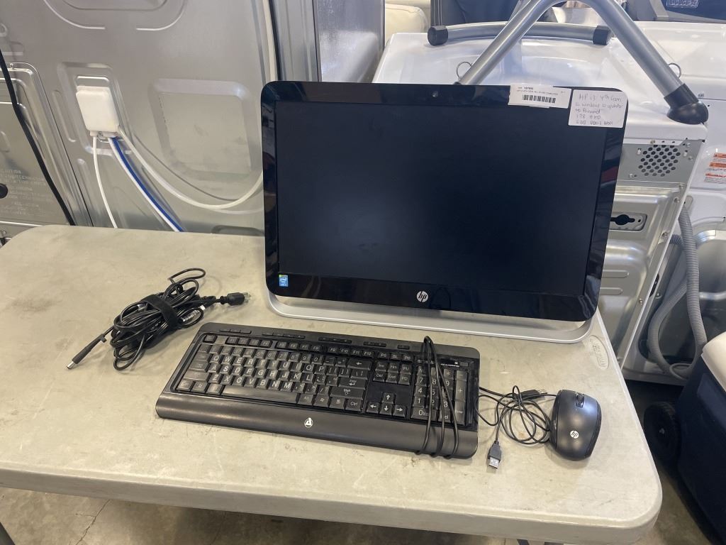 HP I3 4TH GEN, ALL IN ONE COMPUTER WITH KEYBOARD AND MOUSE, READY TO USE