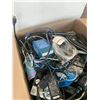 Image 2 : BOX OF ESTATE GOODS