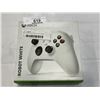 Image 2 : XBOX WIRELESS CONTROLLER ROBOT WHITE TESTED WORKING