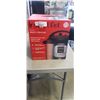 Image 2 : INSTANT POT DUO 6QT 7-IN-1 PRESSURE COOKER - TESTED WORKING, RETAIL $159