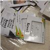 Image 3 : LOT OF ARTIST SERIES PAINTS AND NEW KEWEL DEISGNER JEWELRY