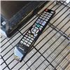 Image 2 : SAMSUNG 26" TV WITH REMOTE