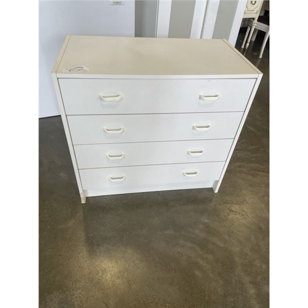 SMALL WHITE 4 DRAWER DRESSER