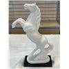 Image 1 : NEW WHITE HORSE MARBLE FIGURE