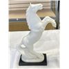 Image 2 : NEW WHITE HORSE MARBLE FIGURE