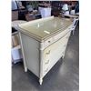 Image 2 : ANTIQUE FOUR DRAWER DRESSER