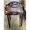 Image 2 : TRAY TOP SIDE TABLE
