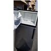 Image 2 : FRIDGAIRE STAINLESS REFRIDGERATOR