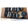 Image 2 : ASSORTED VINTAGE 35MM CAMERAS