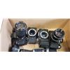 Image 2 : ASSORTED VINTAGE 35MM CAMERAS