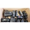 Image 3 : ASSORTED VINTAGE 35MM CAMERAS