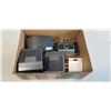 Image 1 : LOT OF ASSORTED VINTAGE POLAROID CAMERAS