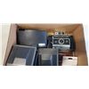 Image 2 : LOT OF ASSORTED VINTAGE POLAROID CAMERAS