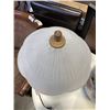 Image 3 : LARGE VASE AND TABLE LAMP