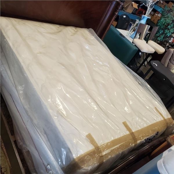 QUEENSIZE MATTRESS