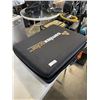 Image 1 : SAMLEX PORTABLE SOLAR CHARGING KIT, MSK-90