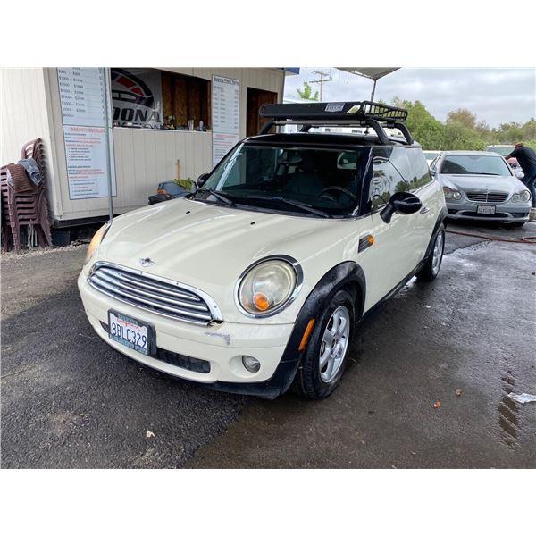 2010 MINI COOPER