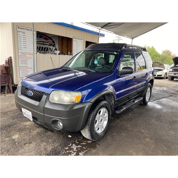 2005 FORD ESCAPE