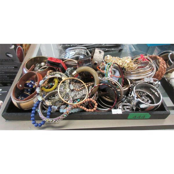 75+ Assorted Fashion Bracelets - Preowned