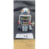 Image 3 : Vintage robot toy with orig box 4"