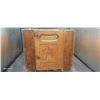 Image 2 : Vintage soda crate 7up