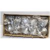 Image 1 : NEW BOX OF 10 TAYMOR BATH ROBE / TOWEL HOOKS