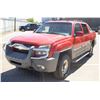 Image 4 : UNRESERVED! 2002 CHEVROLET AVALANCHE 2500 LT