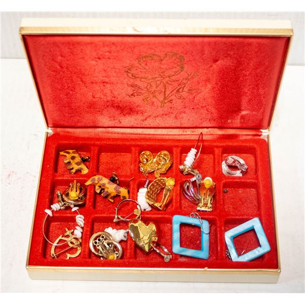 LADY BUXTON JEWELRY CASE WITH JEWELRY