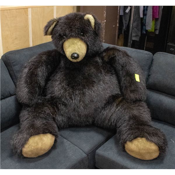 3 FOOT STUFFED BEAR MARY MEYER TAG ON