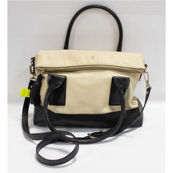 BLACK & BROWN LEATHER PURSE WITH HAND